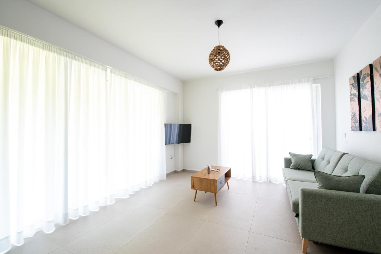Ennea Suites-Earth Suite Flambouras Luaran gambar
